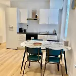 Confortable En Plein Centre Historique Apartamento *